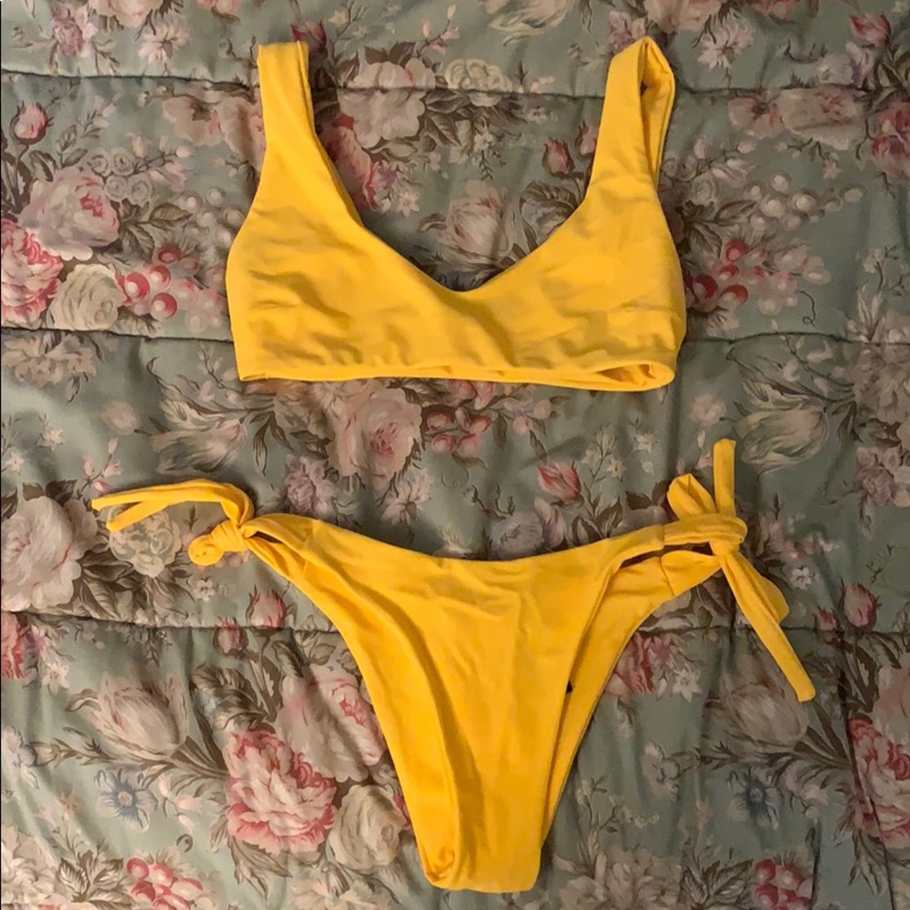 Gorgeous yellow bikini